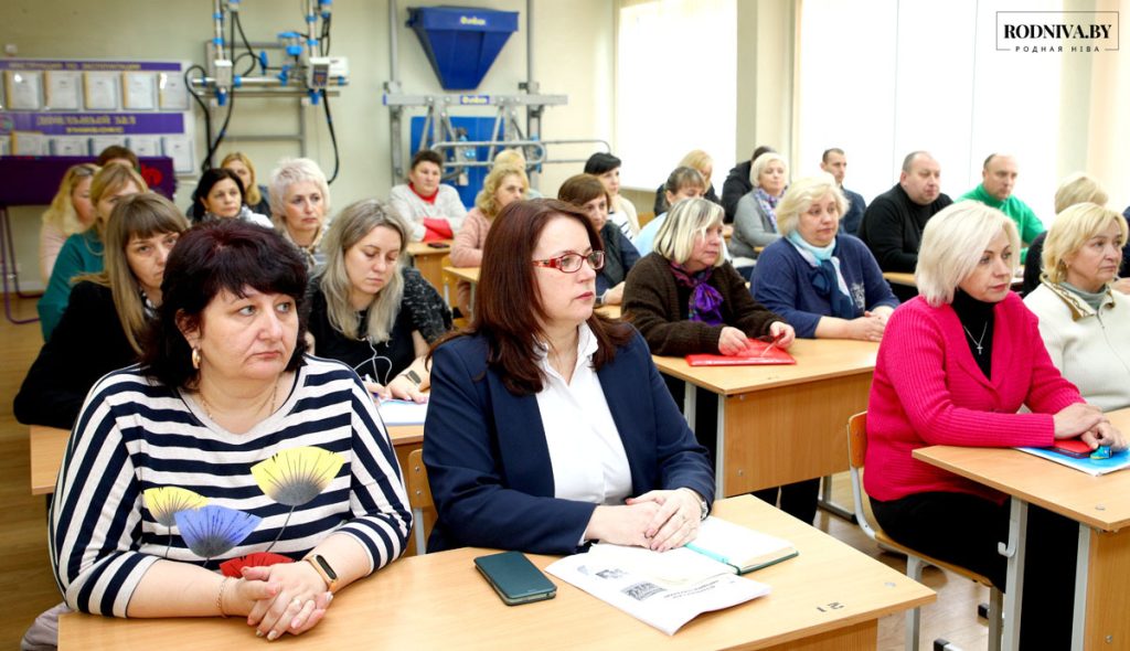 Глава Климовичского района Дмитрий Хайновский провел встречу в аграрном колледже