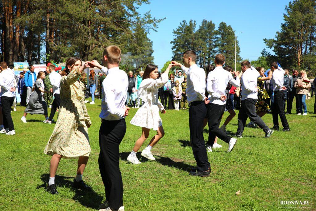 Торжества, посвященные Дню Победы, прошли в городской роще Климовичей