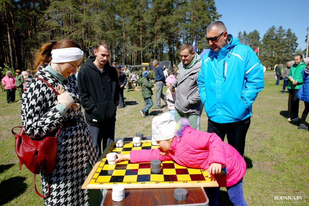 Торжества, посвященные Дню Победы, прошли в городской роще Климовичей