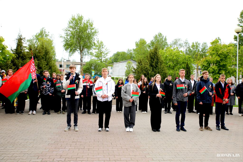 На Климовщине прошли торжества, посвященные государственным символам страны