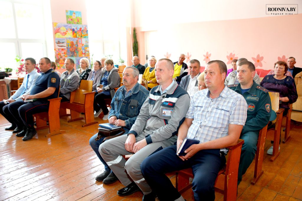 Какие вопросы обсудили на сельском сходе в агрогородке Лобжа Климовичского района?