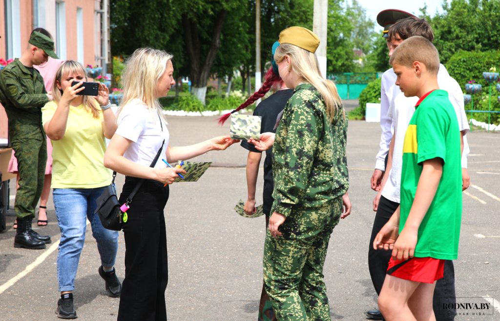 В Климовичах состоялся слет учащихся объединений по интересам военно-патриотического клуба «Золок»