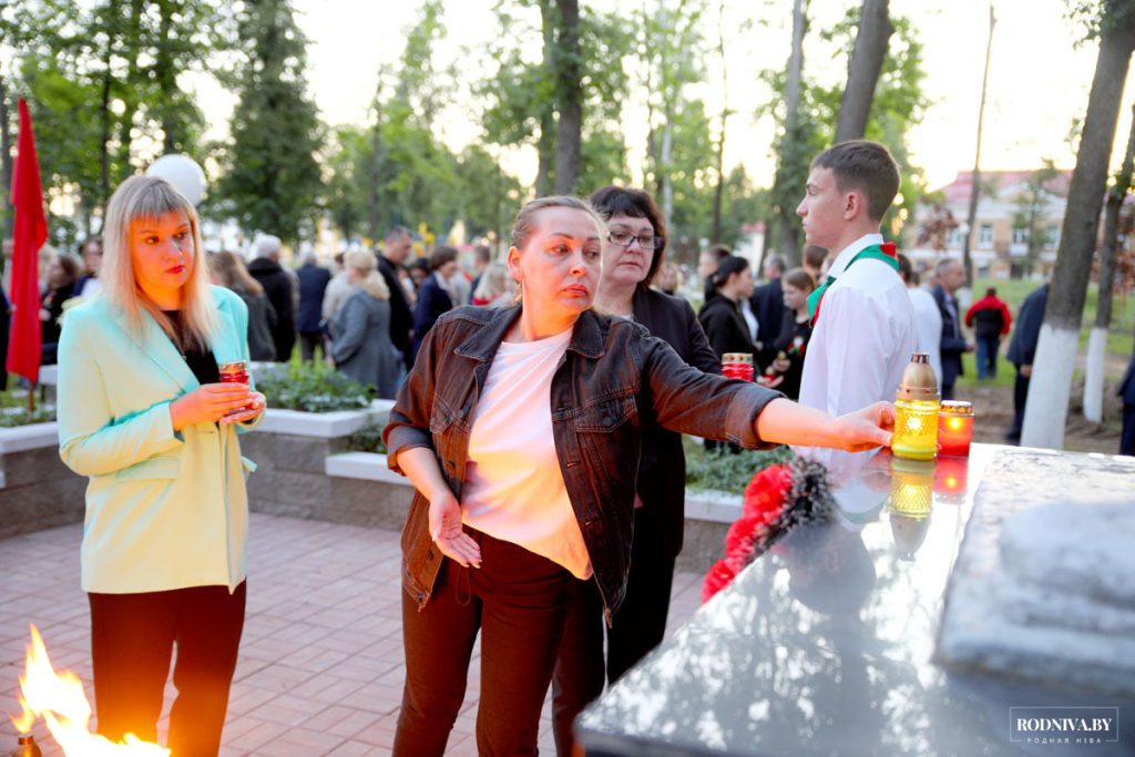Климовчане приняли участие в молодежной патриотической акции «Звон скорби»
