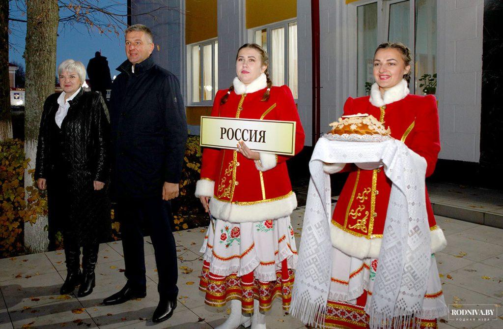 Климовичи встретили первых участников Международного фестиваля детского творчества "Золотая пчелка"